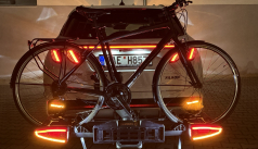 Spinder TX2 nejlepší nosič na trhu: Moderní nosič na 2 kola s LED dynamickými blinkry a LED světly
